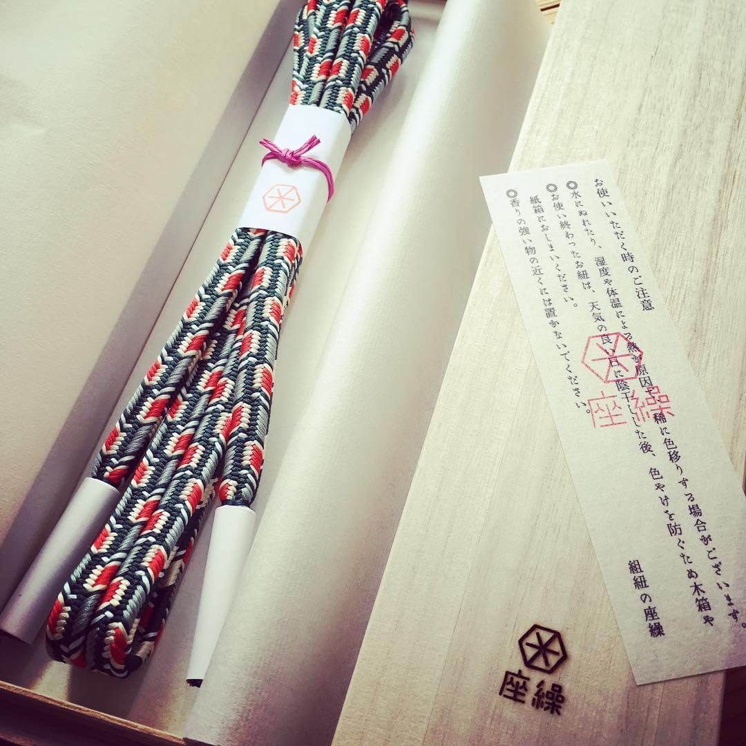 座繰りの組紐